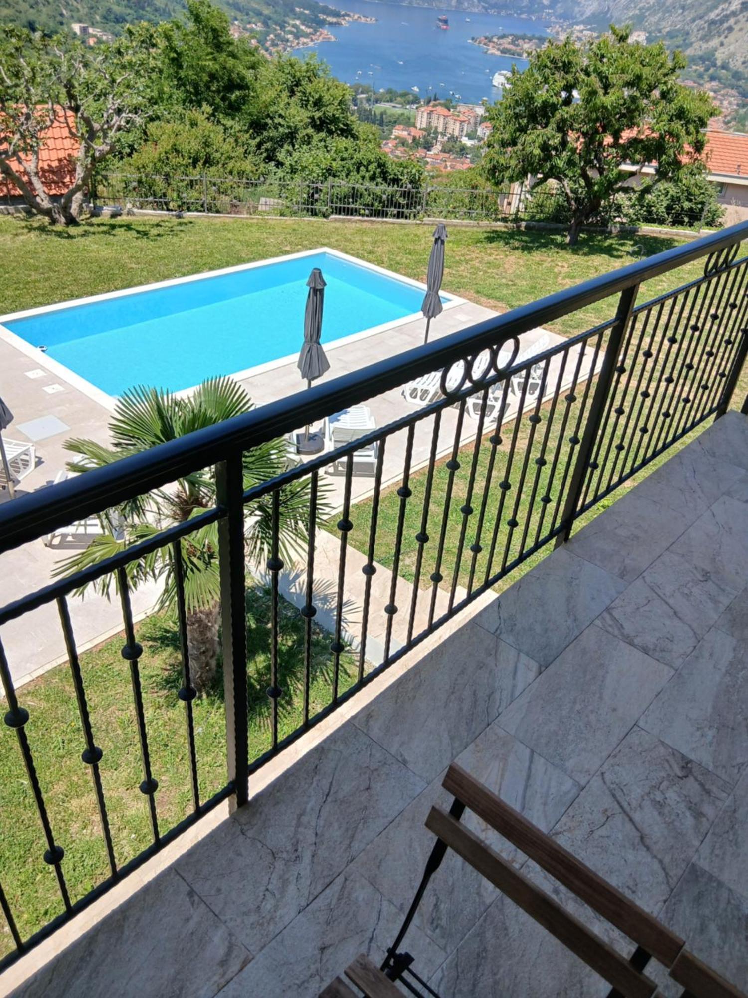 Apartments Orizzonte With Beautiful View Of The Bay Kotor Buitenkant foto