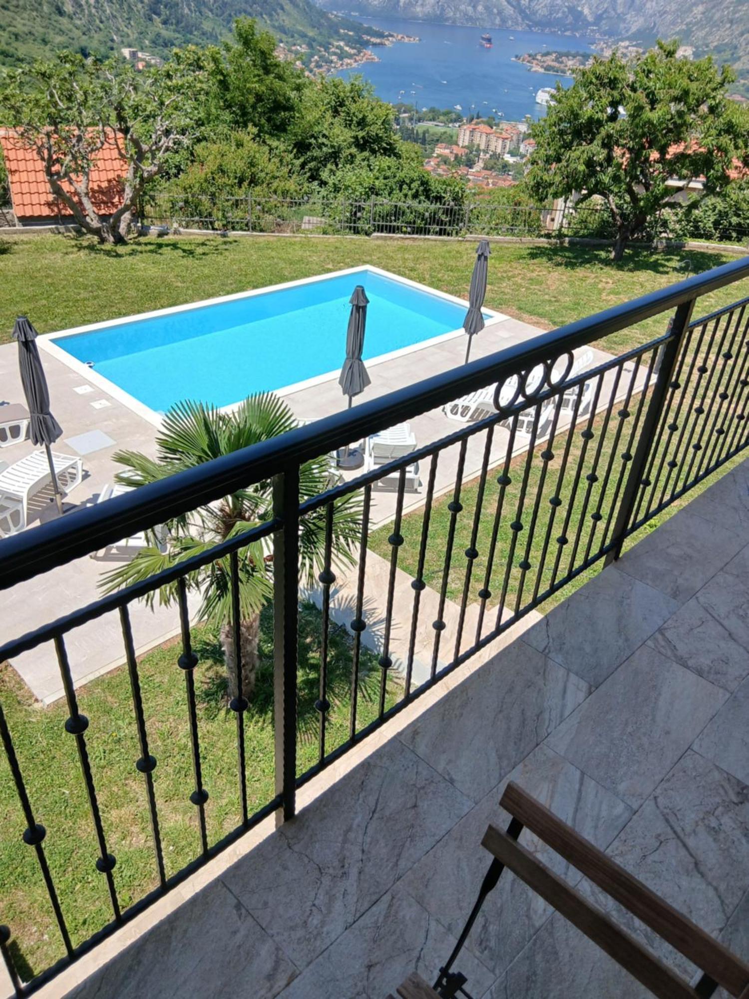 Apartments Orizzonte With Beautiful View Of The Bay Kotor Buitenkant foto